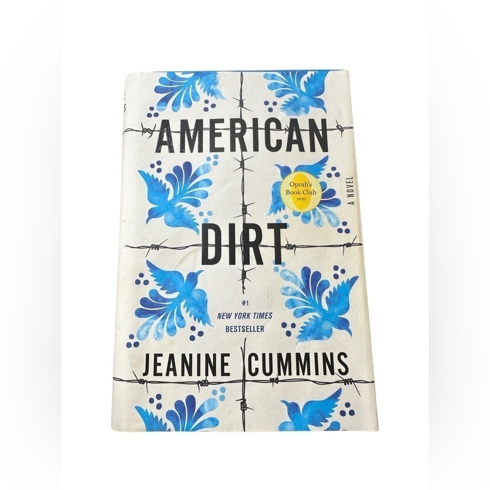 American Dirt By Jeanine Cummings (Hardback - Used - Good Condition) 💙📖